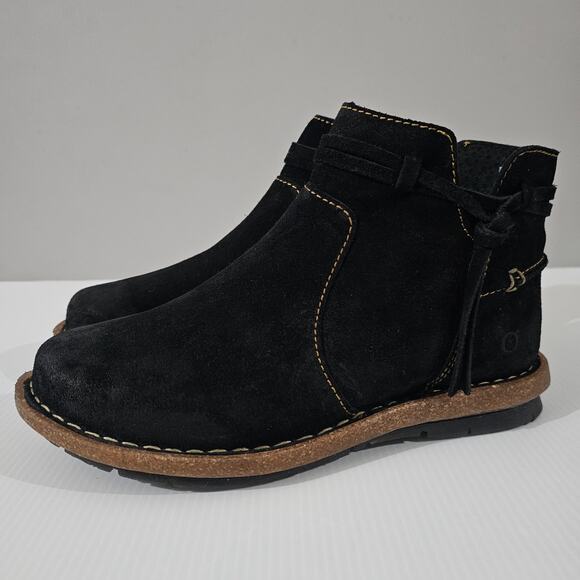 NEW Born Wynter Ankle Bootie Womens 8 Black Suede Distressed Casual Fall Winter - Picture 13 of 13
